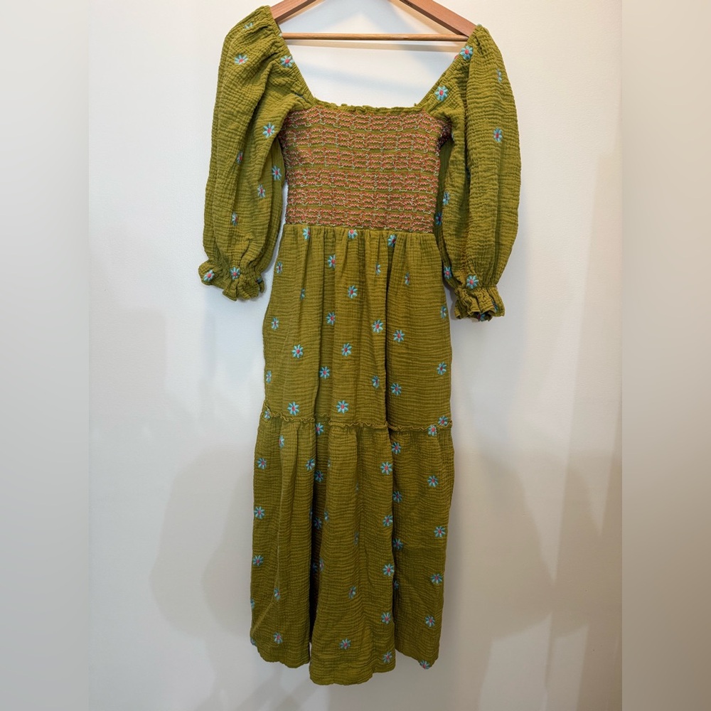 Amazon Floral Embroidered Balloon Sleeve Maxi Dress in Green - M - Picture 9 of 12